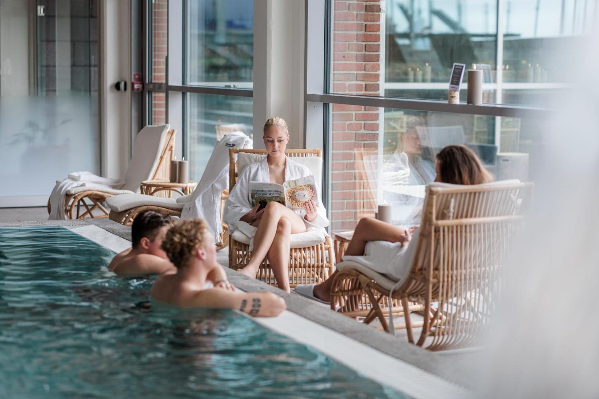 Griffen Spa Hotel Ronne Ngoại thất bức ảnh